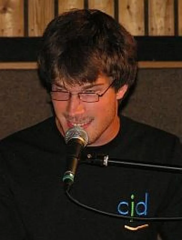 Josmar Dietrich, Gartenbaufachwerker und zugleich engagierter Drummer der Jugenddorfband, erhielt einen Preis für seine Verdienste um die Gemeinschaft (Bild: wort.laut).