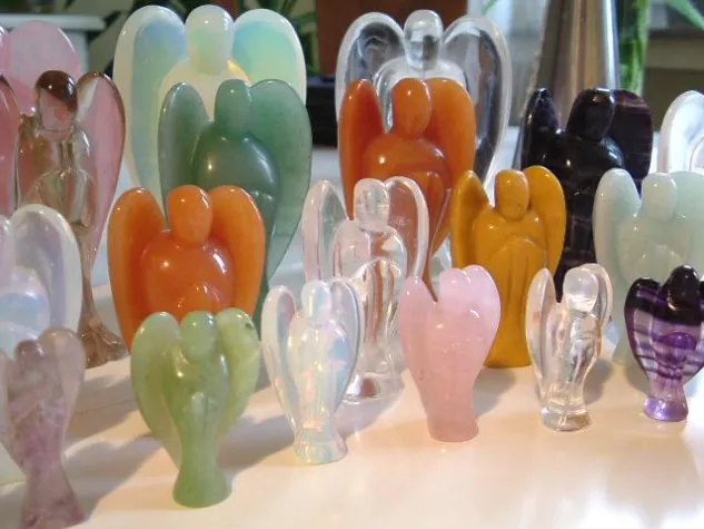 Bild: Schutzengel aus Heilsteinen - jeder Einzelne ein Unikat