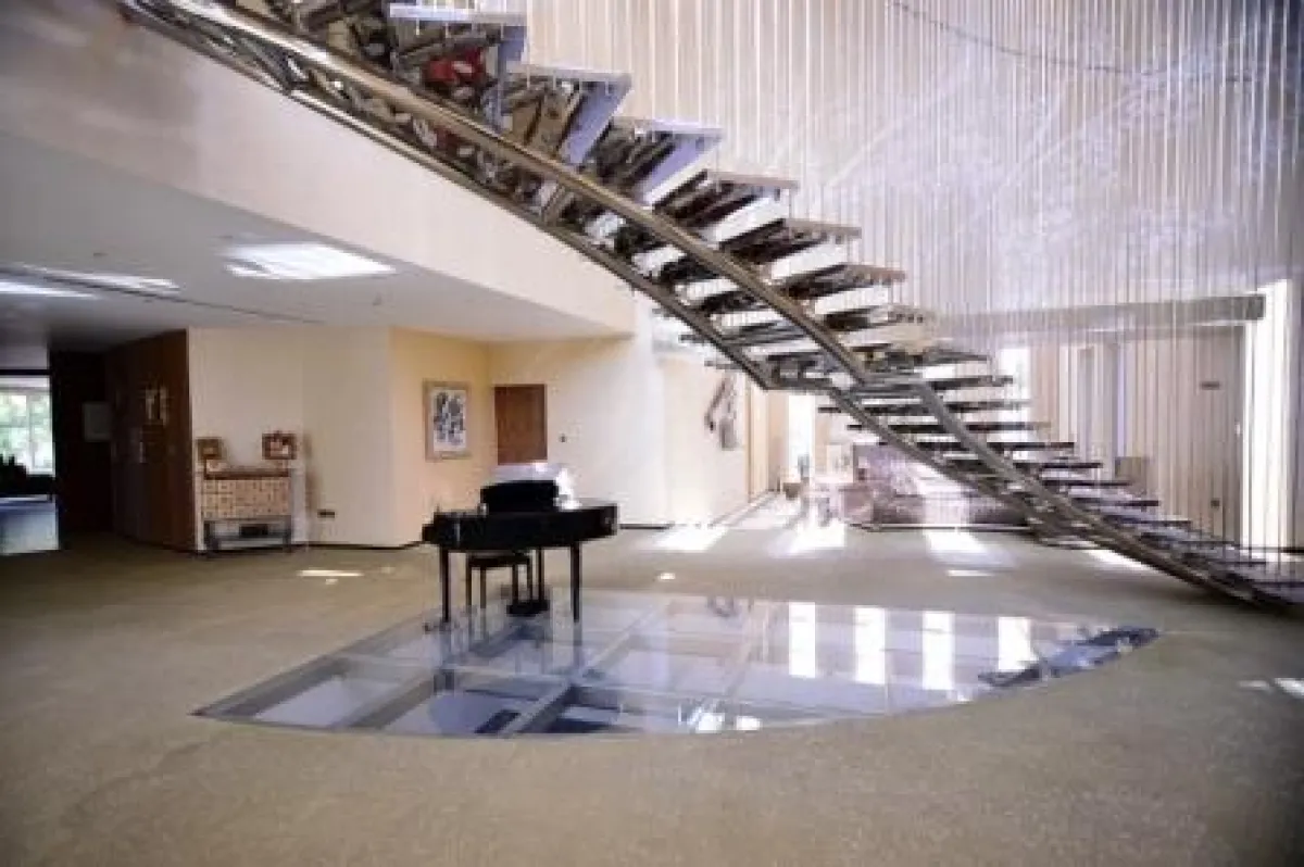 www.luxuryestate.com