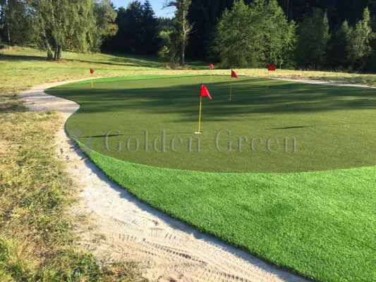 Bild: Kunstrasen Putting Greens aus Nylon für seriöses Putt-Training.