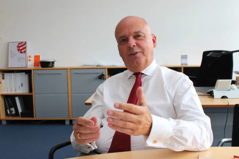 Bild: Herzlicher Abschied bei der GN Hearing GmbH: Bernd von Polheim (69) geht in den Ruhestand