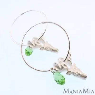 Bild: ManiaMia präsentiert neue weihnachtliche Schmuck-Kollektion