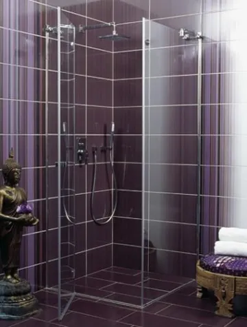 Bild: Bodenebene Duschwanne zum Aufklappen mit vierseitigem Ablauf