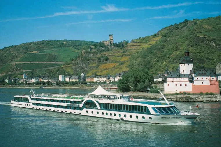 Bild: Lüftner Cruises präsentiert Kreuzfahrten-Programm für 2011