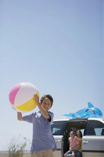 Kids an Bord - Mit Kindern stressfrei unterwegs im Urlaubsauto Bild: Kids an Bord - Mit Kindern stressfrei unterwegs im Urlaubsauto