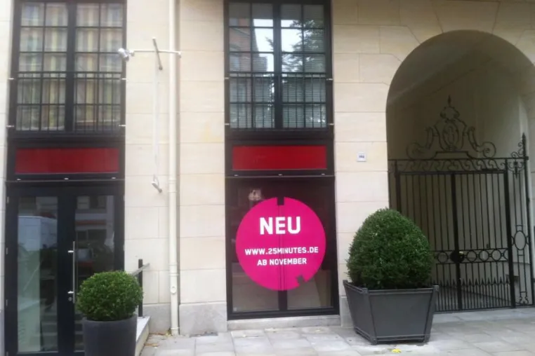 Eppendorf geht ans Netz: Hochspannung in der Hegestraße Bild: Eppendorf geht ans Netz: Hochspannung in der Hegestraße