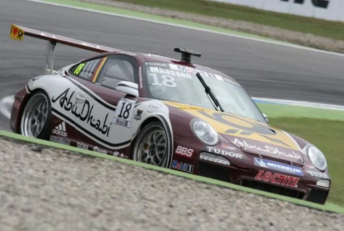 Bild: Ein Wochenende in der Achterbahn