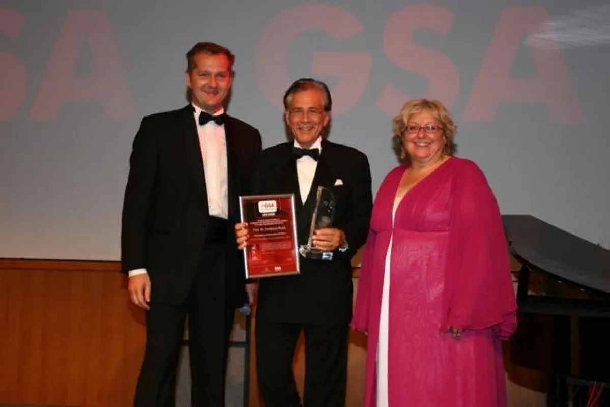 Prof. Dr. Fredmund Malik, neues Mitglied der Hall of Fame, mit GSA-Präsidentin Sabine Asgodom und Vizepräsident Sigi Haider