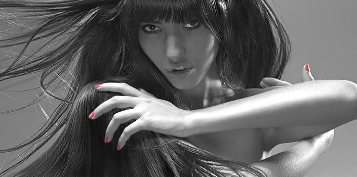 Türkeistämmige Beautys können sich online bei Young & Chic Models bewerben (Foto: Shutterstock)