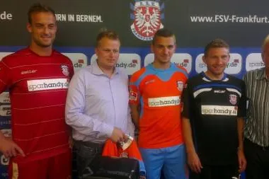 Bild: 2. Bundesliga: Sparhandy.de wird neuer Hauptsponsor des FSV Frankfurt