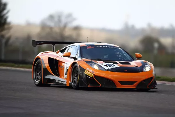 Bild: Dörr Motorsport mit Saisonauftakt in der FIA GT Serie zufrieden