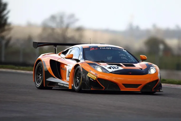 Bild: Dörr Motorsport mit Saisonauftakt in der FIA GT Serie zufrieden