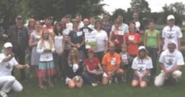 Bild: 21 verblüffte Messebesucher lernten gleichzeitig in 700 Sekunden das Jonglieren mit 3 Bällen