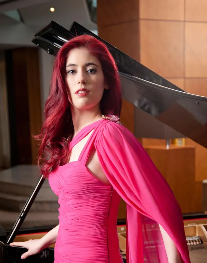 Künstlerin mit Doppelbegabung: Cassandra Wyss ist Pianistin und Sopranistin