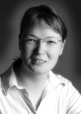 Bild: Studierendenstiftung der Fachhochschule Brandenburg gratuliert Jeanette Grabosch