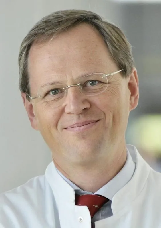 Professor Walter E. Haefeli (privat)