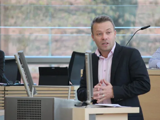 Bild: Dr. Frank Brodehl (AfD): „Worte prägen das Denken – deshalb ist es bedenklich, den ‚Heimat‘-Begriff zu tilgen“