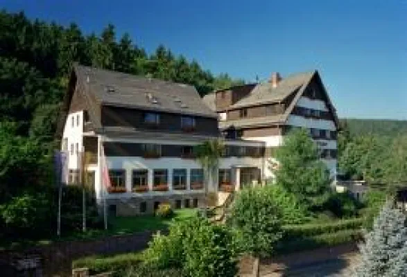 Bild: Institut50plus - »Im Focus – Hotel Frauenberger, Tabarz im Thüringer Wald«