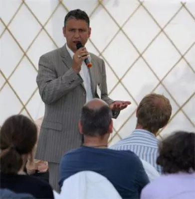 Bild: Jens-Uwe Meyer als Gastredner auf der hogast 2010