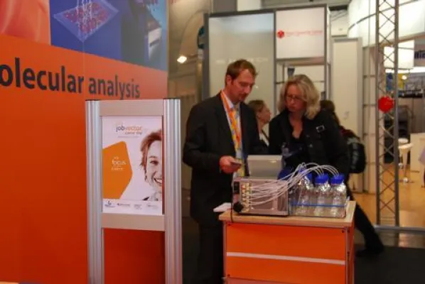 Bild: Fachkräftemangel im naturwissenschaftlich-technischem Bereich - viele Möglichkeiten für Hochqualifizierte