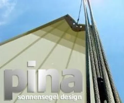 Bild: Sonnensegel als Sonnenschutz - modern und innovativ