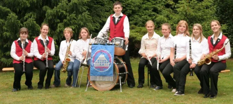 Bild: Das Blasorchester Duvenstedt bildet junge Musiker aus