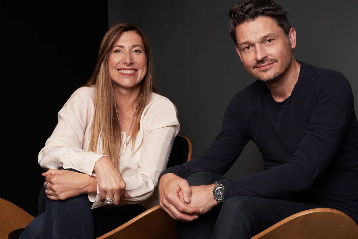 Colette Baeker und Anthony Slotta (© elfenbein studios GmbH & Co. KG )