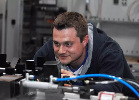 Bild: Vom Praktikanten zum Projektleiter. Außergewöhnlicher Weg der Mitarbeiterakquise