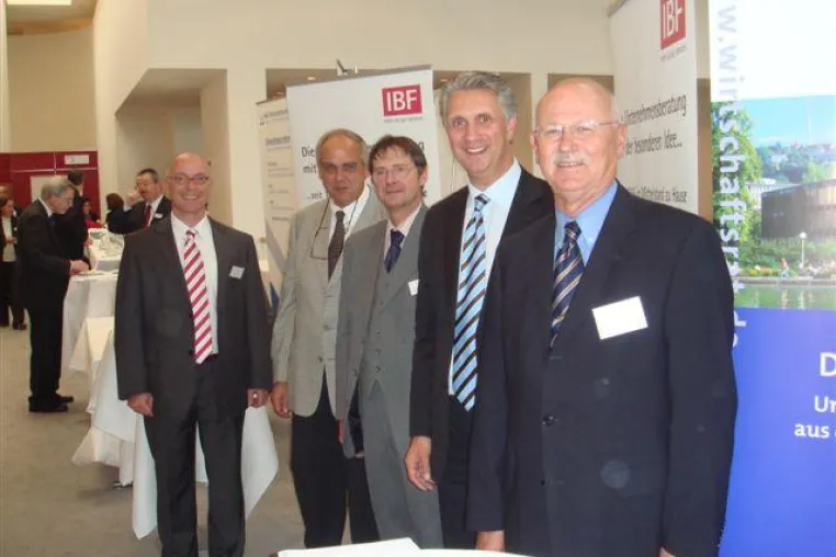 Bild: 6. Freiburger Mittelstandskongress - IBF-Institut stellt neues Beratungsprogramm 2010 vor