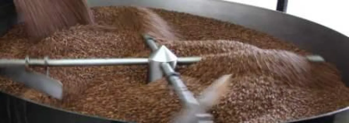 Kaffeerösten - ein altes, aber immer noch modernes Handwerk. Bildquelle: Deutsche Röstergilde