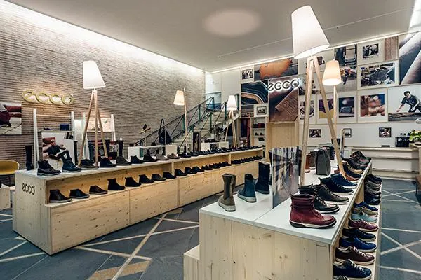 Bild: ECCO Pop up store by Heckhaus
