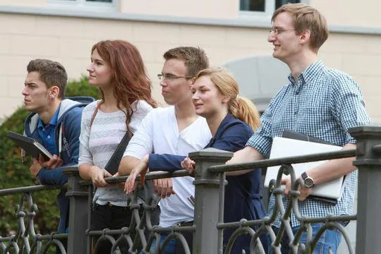 Bild: Zulassungsbeschränkte Studiengänge fürs Losverfahren geöffnet