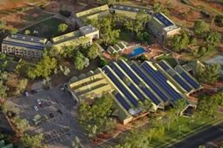 Bild: Alice Springs Crowne Plaza nutzt Solarenergie