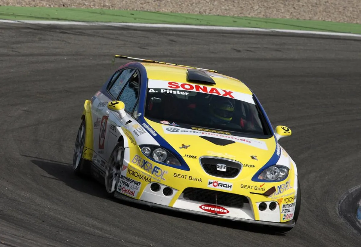 Rennfahrer werden mit Pfister Racing und dem ADAC