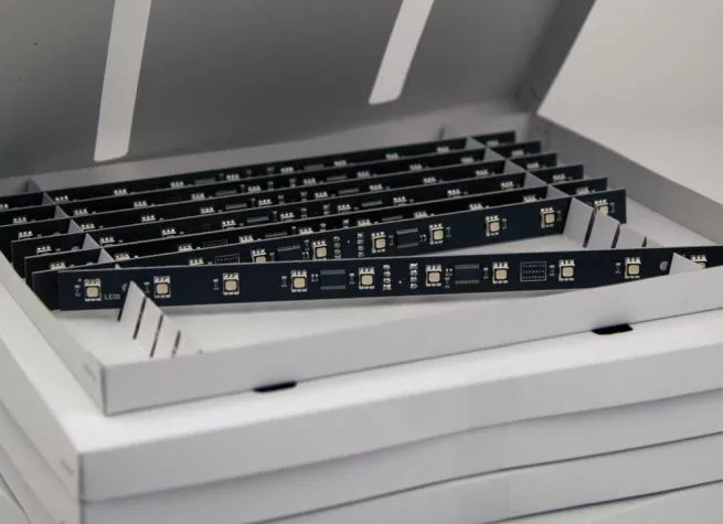 PRG investiert in LED-Streifen der C-Serie von Schnick-Schnack-Systems Bild: PRG investiert in LED-Streifen der C-Serie von Schnick-Schnack-Systems