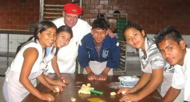 Bild: Bad Hönninger Bäckermeister im SWR Fernsehen - Günther Thiermann engagiert sich für Waisenkinder in Guatemala