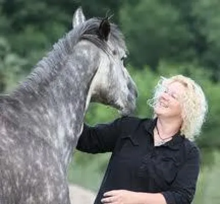 Bild: Equitana: Europäische Pferde Akademie stellt Online-Studium „Horsemanship“ vor