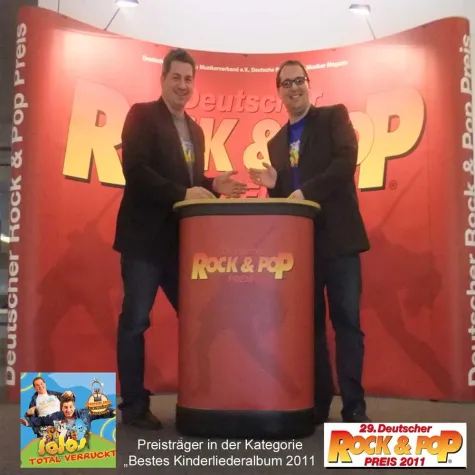 Bild: JOJOS werden ausgezeichnet in der Kategorie „Bestes Kinderliederalbum 2011“