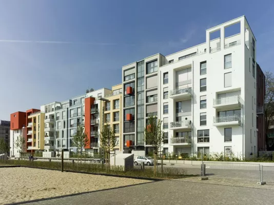 „Quartis Les Halles“ schafft es unter die letzten drei Projekte bei den MIPIM Awards 2009 in Cannes Bild: „Quartis Les Halles“ schafft es unter die letzten drei Projekte bei den MIPIM Awards 2009 in Cannes