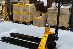 Ein Hubwagen PCE-PTS 1,der auch als Palettenwaage geeignet ist Bild: Ein Hubwagen PCE-PTS 1,der auch als Palettenwaage geeignet ist
