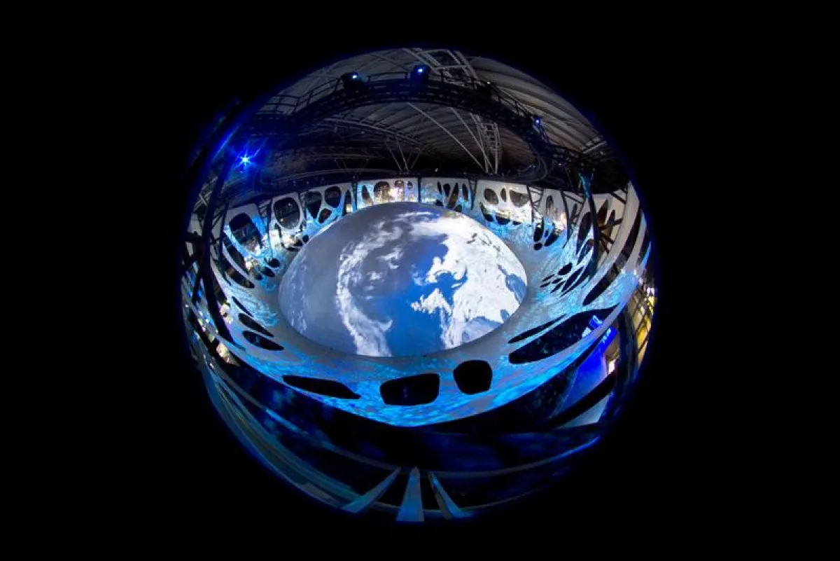 Expo 2010: Urban Planet Pavillon/Triad Berlin