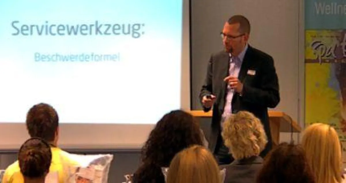 Björn Fiedler zeigt die richtige Anwendung der Beschwerdeformel
