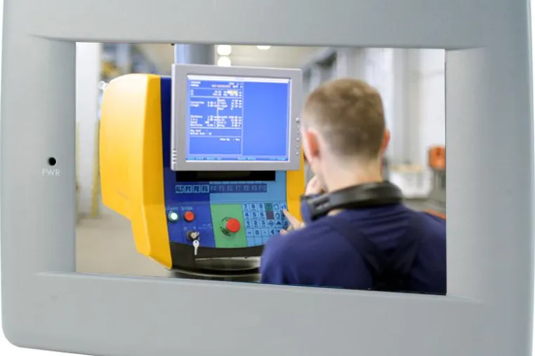 Bild: AHP-1081 – industrielle Touch Panel HMI Lösung mit Intel® Atom™ Prozessor
