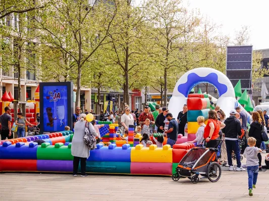 Kunterbunter Kindersamstag 2026 in der Wolfsburger Innenstadt Bild: Kunterbunter Kindersamstag 2026 in der Wolfsburger Innenstadt