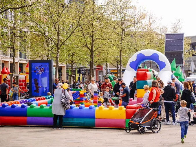 Bild: Kunterbunter Kindersamstag 2026 in der Wolfsburger Innenstadt