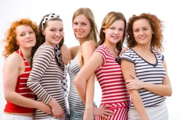 Bild: Frauen im Fokus - DEVK Versicherungen engagieren sich in 2009 für die Zielgruppe Frauen