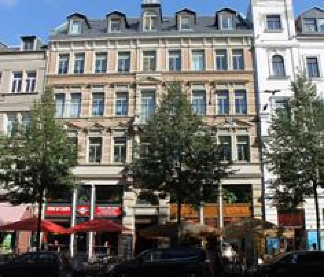 Das Wohn-/Geschäftshaus 