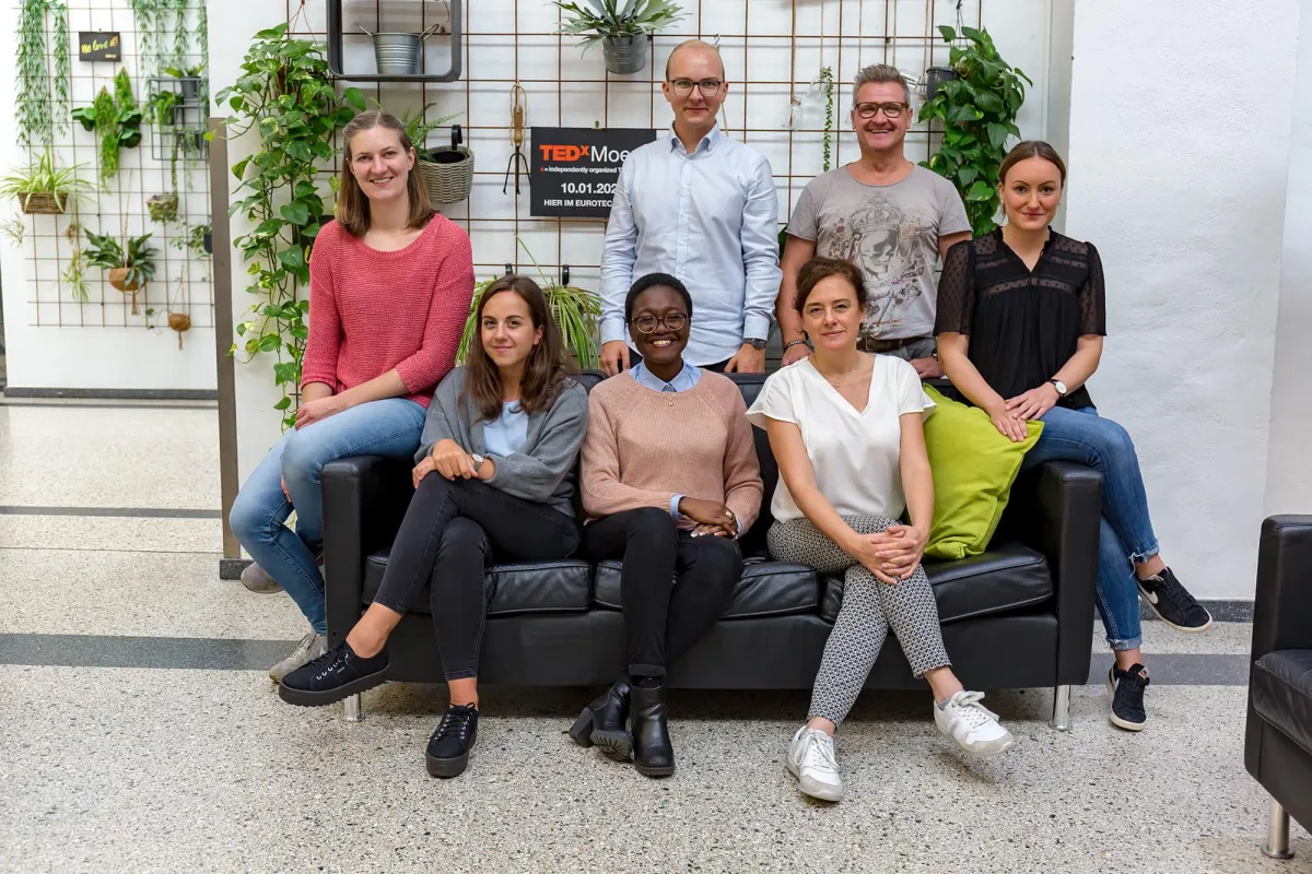 Das Team von TEDxMoers im Eurotec looop