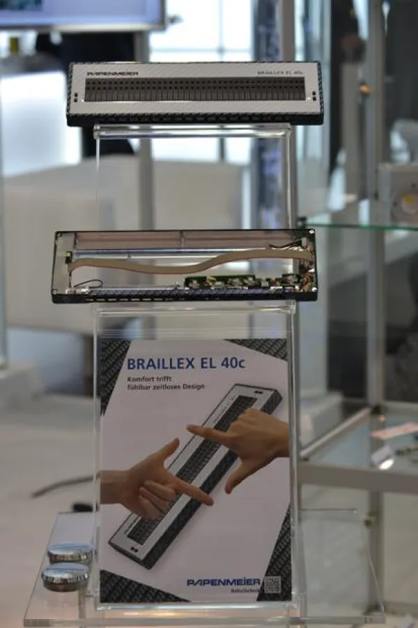 Die proffesionelle Arbeitsplatzlösung für Blinde. Die Papenmeier Braillezeile BRAILLEX EL40c