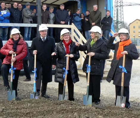 Bild: Allgaier-Gruppe investiert zwei Millionen Euro für eine neue Halle und ein Bürogebäude